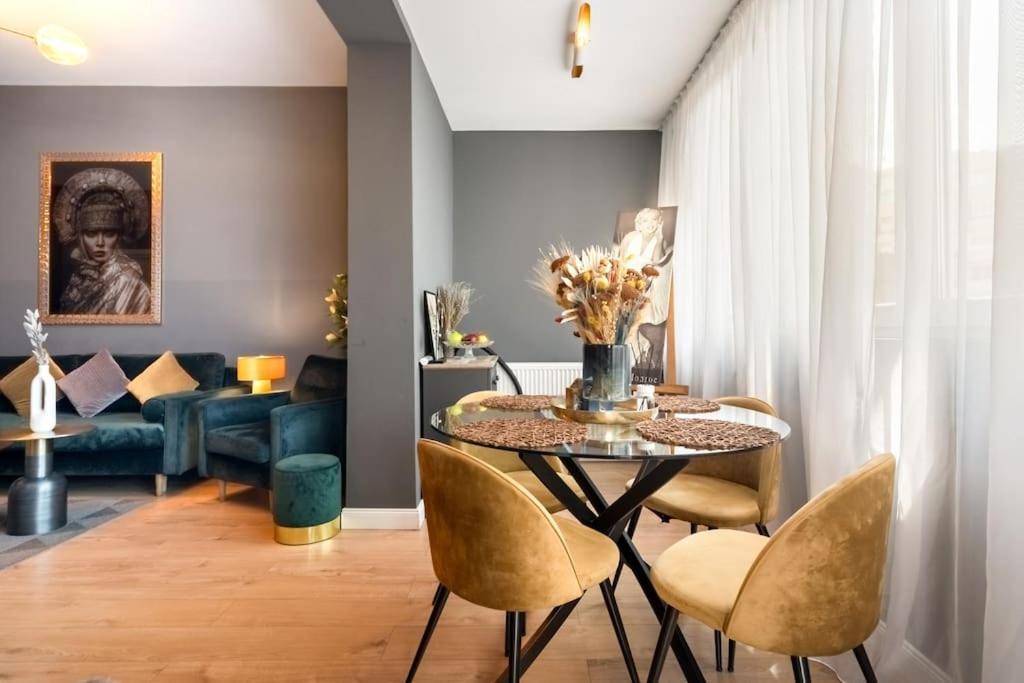 Intercontinental Apart - Massage Terrace Fireplace Bucharest Luaran gambar